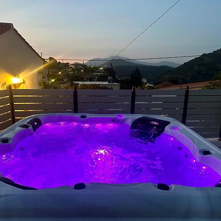 Villa Eftychia Serene Getaway With Hot Tub In A Quiet Location Kíssamos Exteriör bild